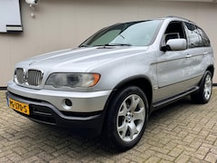 BMW X5 - 4.4i Automaat Executive NWE APK & YOUNGTIMER