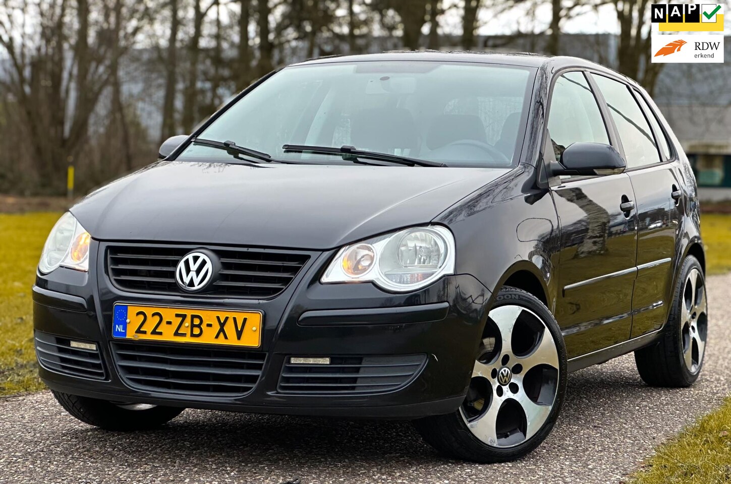 Volkswagen Polo - 1.6-16V 105PK Optive Airco! 5deurs|Sport Velgen!!! - AutoWereld.nl