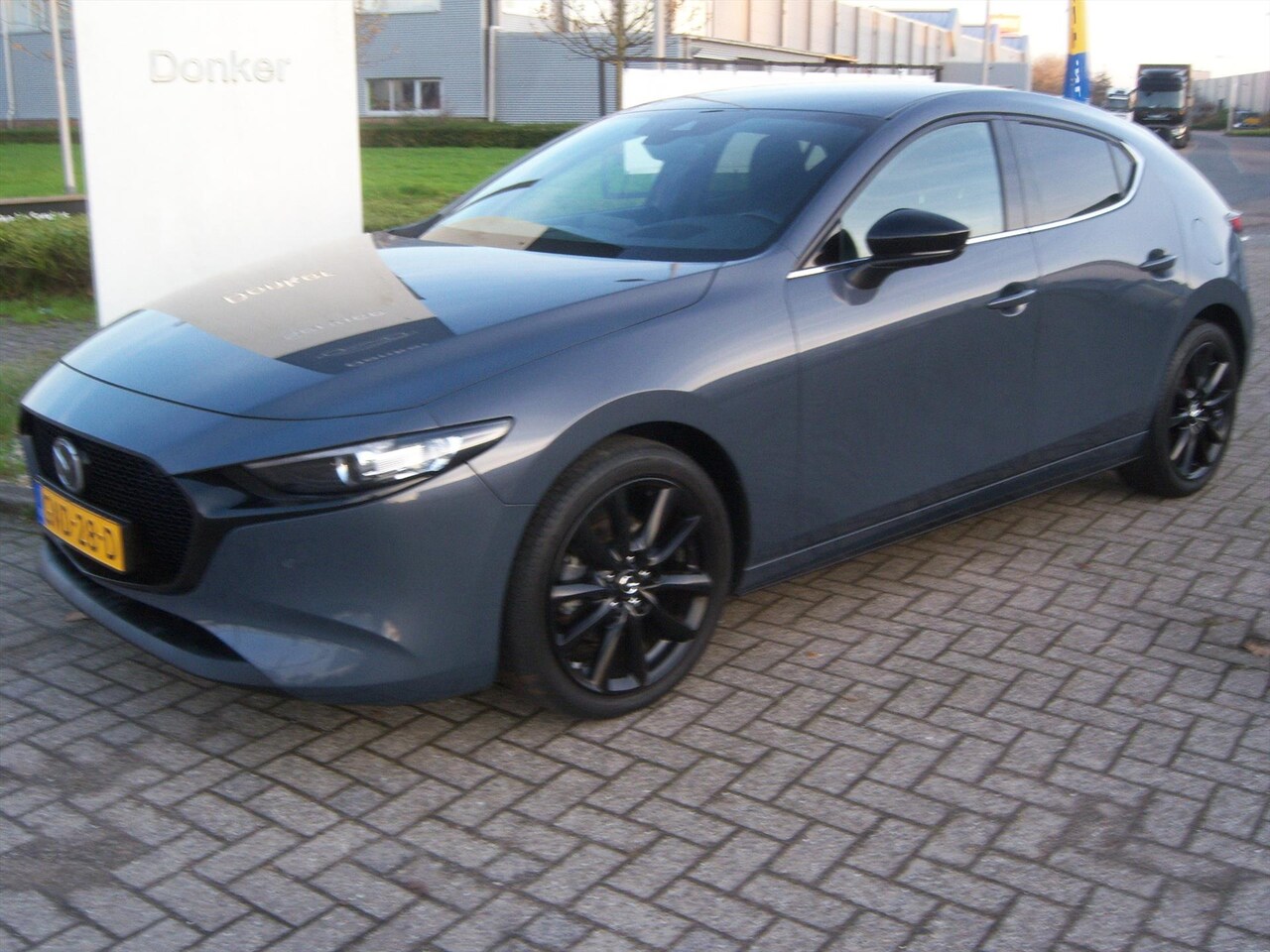 Mazda 3 - Hatchback Skyactiv-G 122pk Luxury - AutoWereld.nl