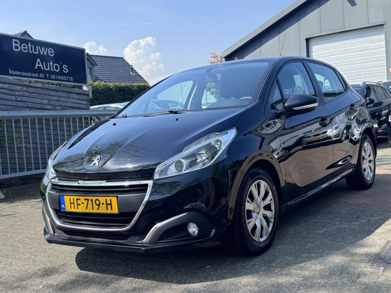 Peugeot 208 - 1.6 BlueHDi Blue Lease EURO-6 - AutoWereld.nl