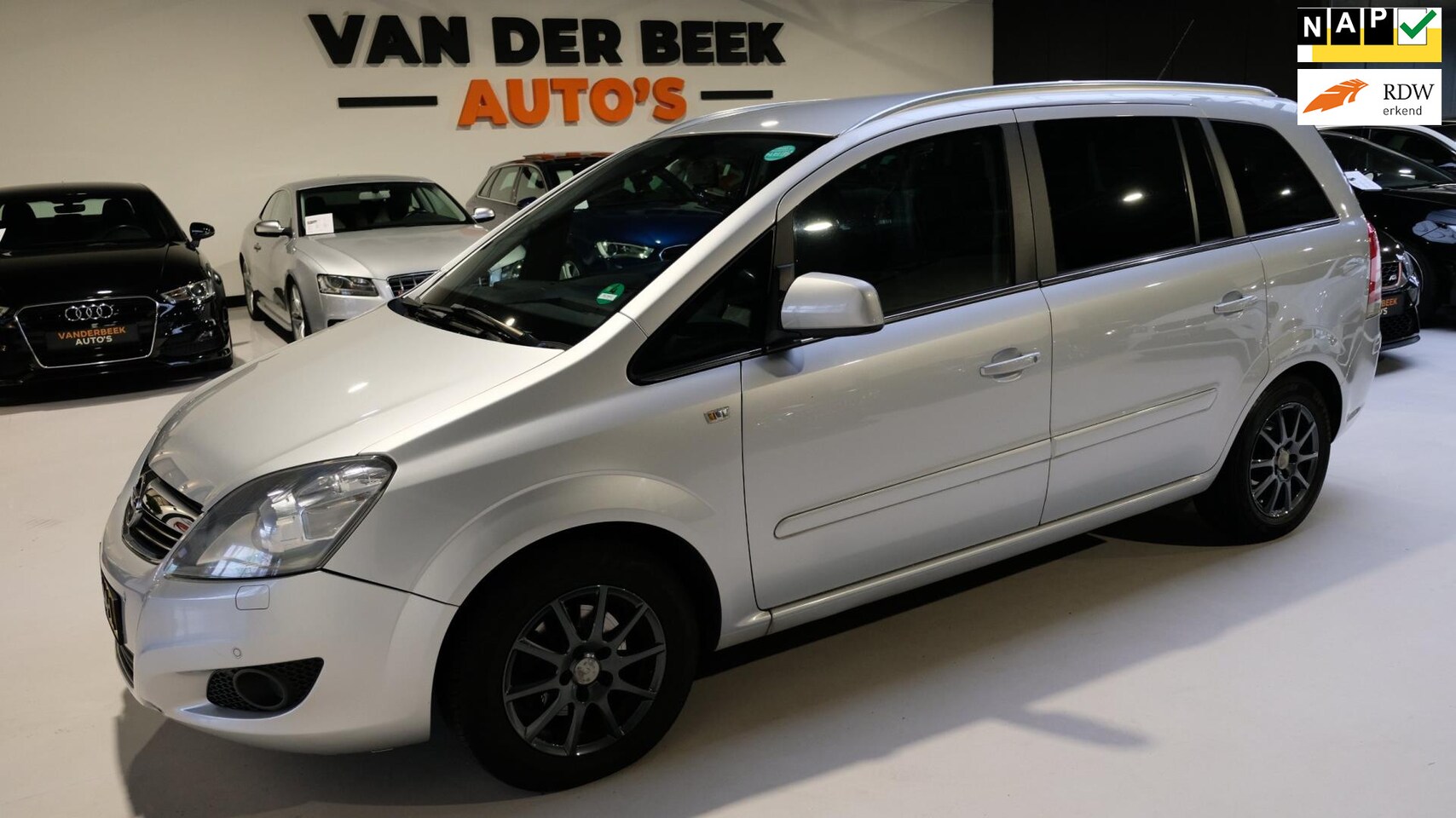 Opel Zafira - 1.8 Cosmo Airco|Cruise|7 Persoons|Xenon - AutoWereld.nl