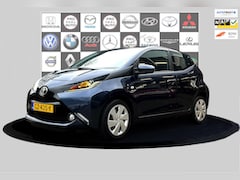 Toyota Aygo - 1.0 VVT-i x-play camera_Cruise_Airco_5drs