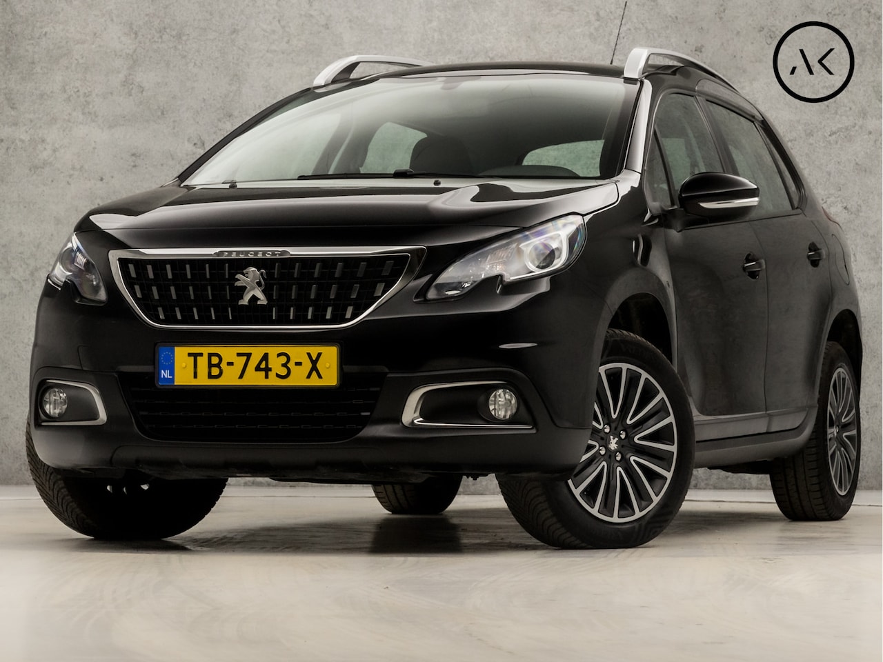 Peugeot 2008 - 1.2 PureTech Sport (APPLE CARPLAY, NAVIGATIE, XENON, PARKEERSENSOREN, SPORTSTOELEN, CRUISE - AutoWereld.nl