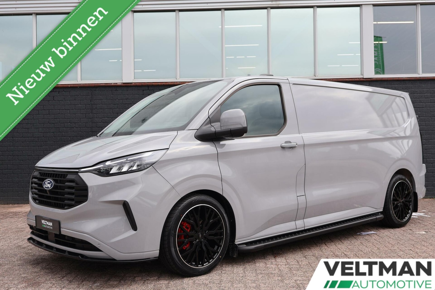 Ford Transit Custom - 320 2.0 TDCI L2H1 Limited 170PK DRIVER ASSISTANCE PACK AUTOMAAT DIRECT RIJDEN - AutoWereld.nl