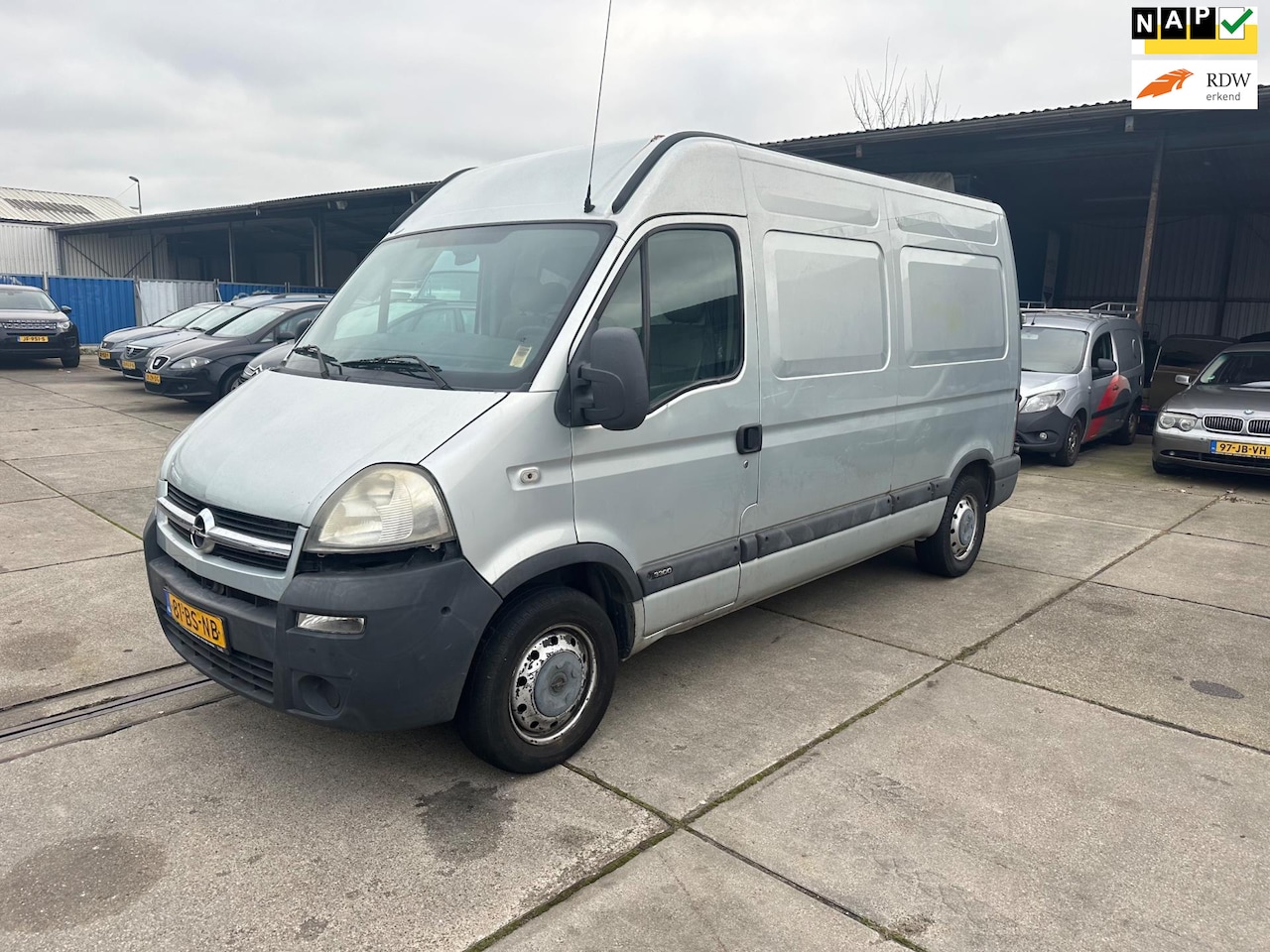 Opel Movano - 2.5 CDTi L2H2 Airco! Grijs EXPORTEXPORT! - AutoWereld.nl