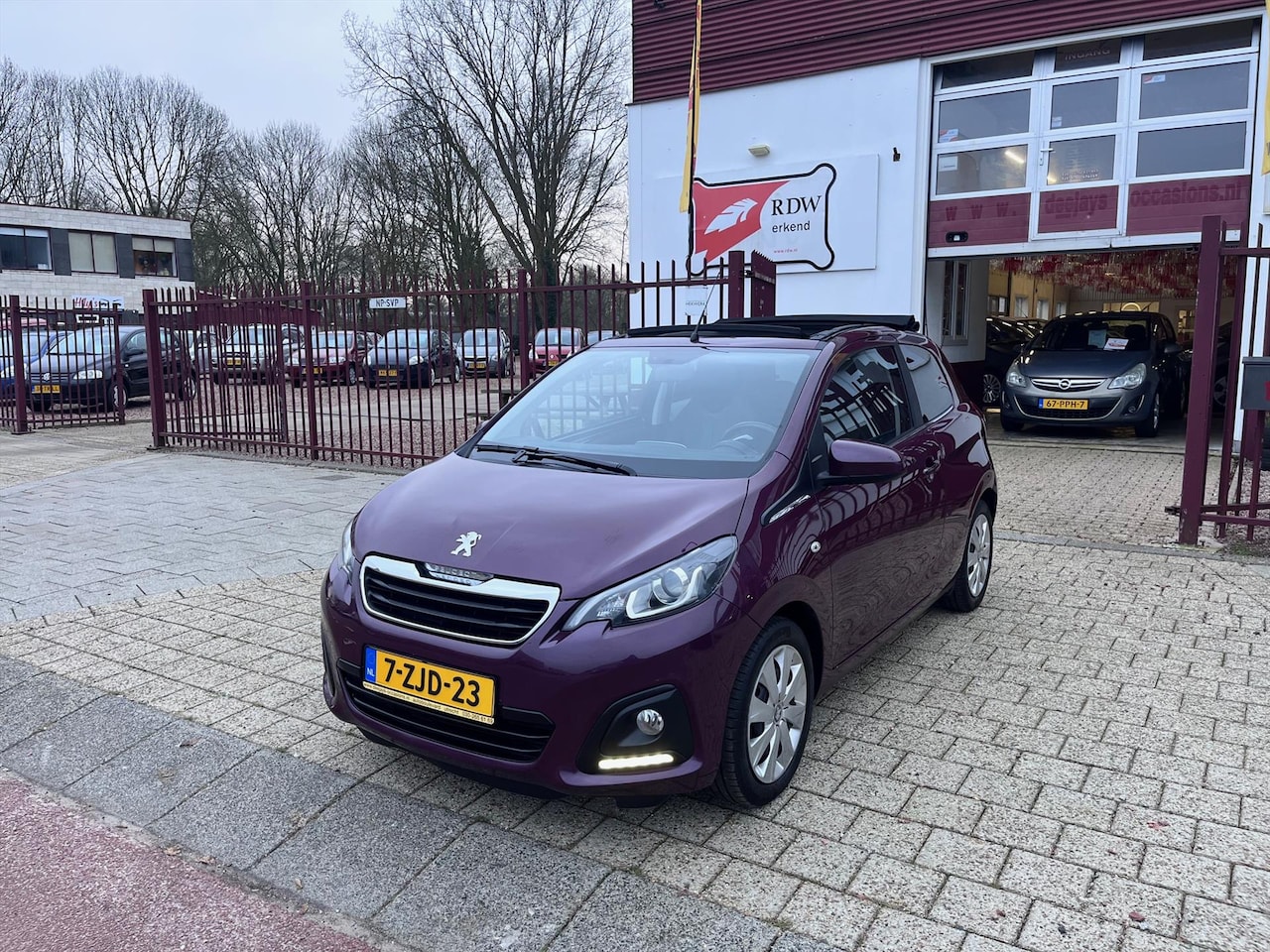 Peugeot 108 - 1.0 e-VTi 68pk 3D TOP! Active - AutoWereld.nl