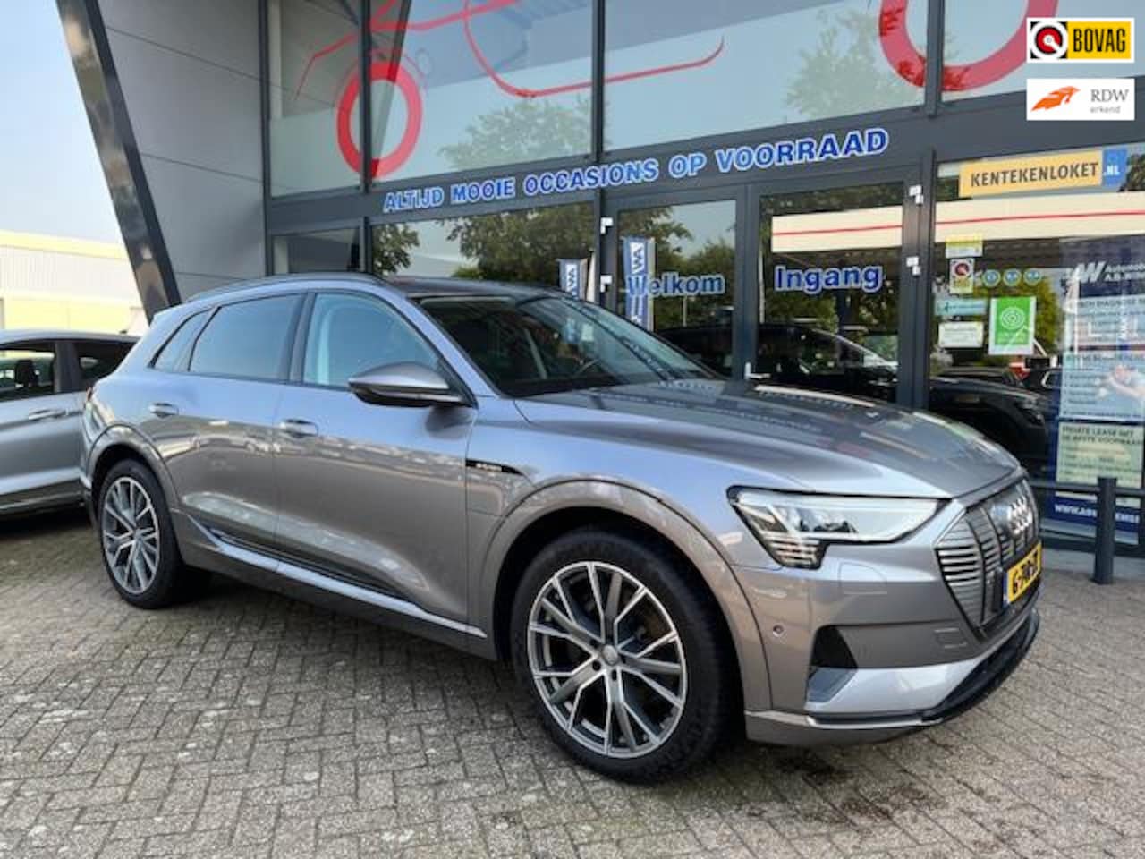 Audi e-tron - e-tron 50 quattro Launch edition plus E-tron 50 quattro Launch edition plus 71 kWh - AutoWereld.nl