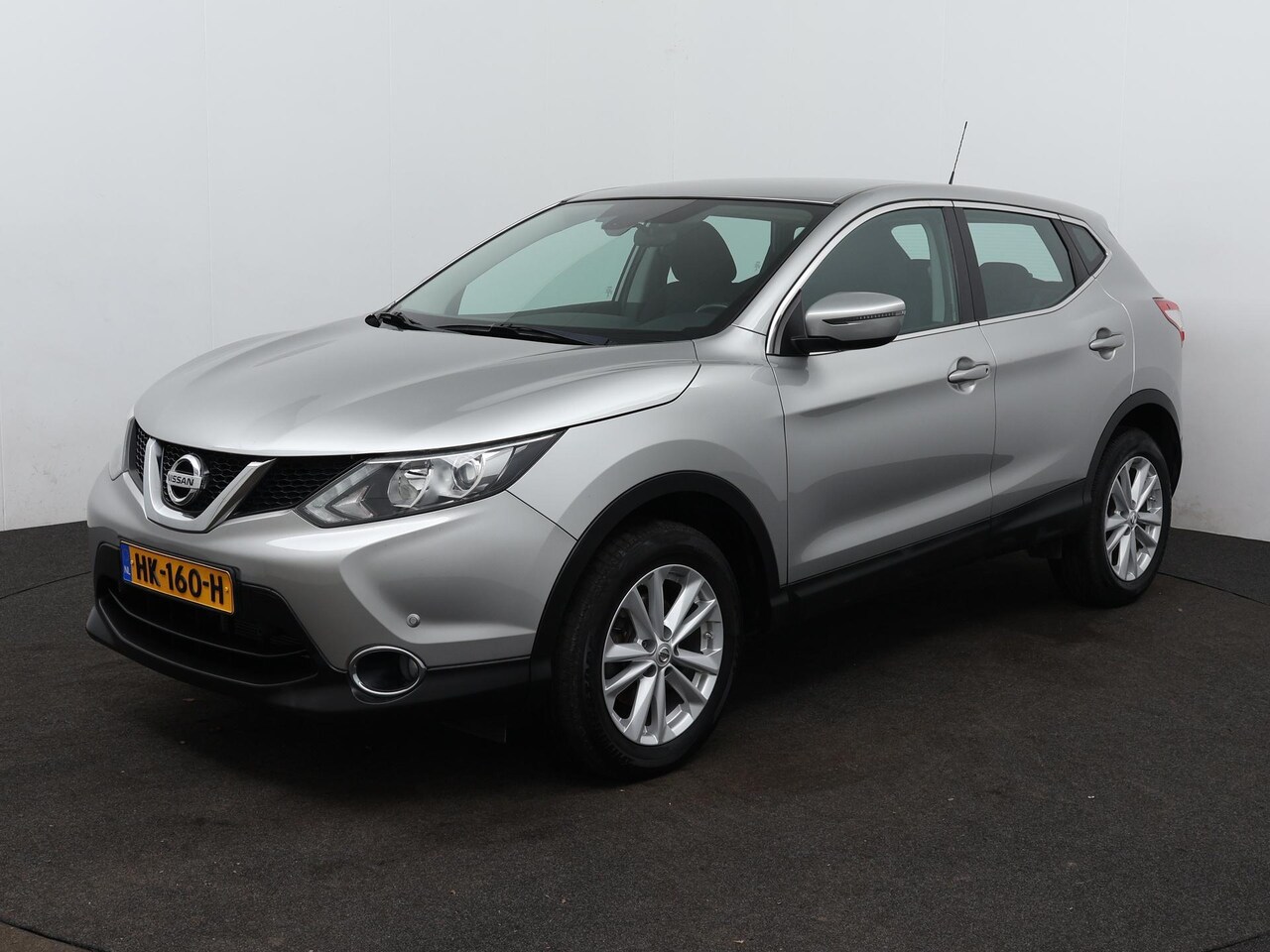 Nissan Qashqai - 1.2 Acenta | Airco | Parkeersensoren - AutoWereld.nl