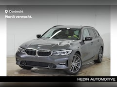 BMW 3-serie Touring - 330e xDrive Sportline | Trekhaak elec. | Head-Up | Pivacy Glass | Laser | M-Sport Shadowli