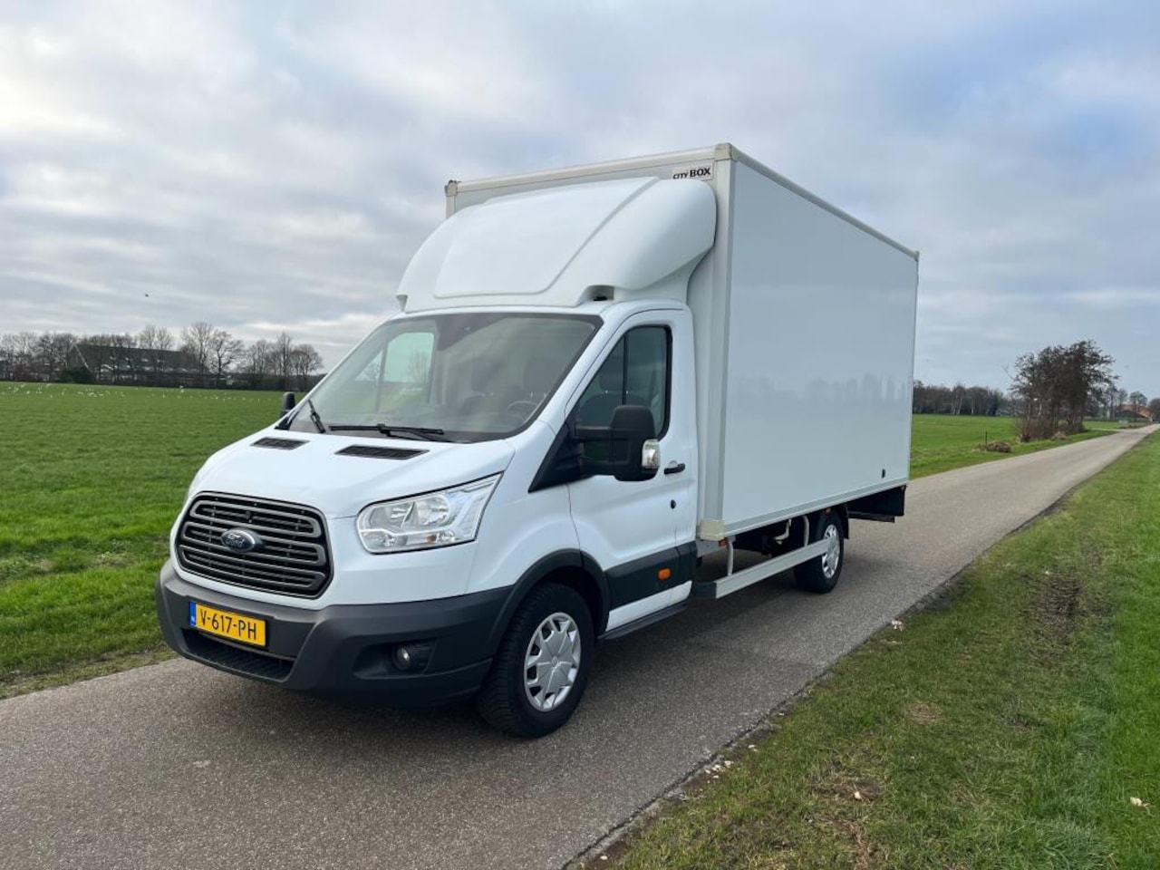 Ford Transit - 350 2.0 TDCI L4H1 Trend 170pk bakwagen - AutoWereld.nl