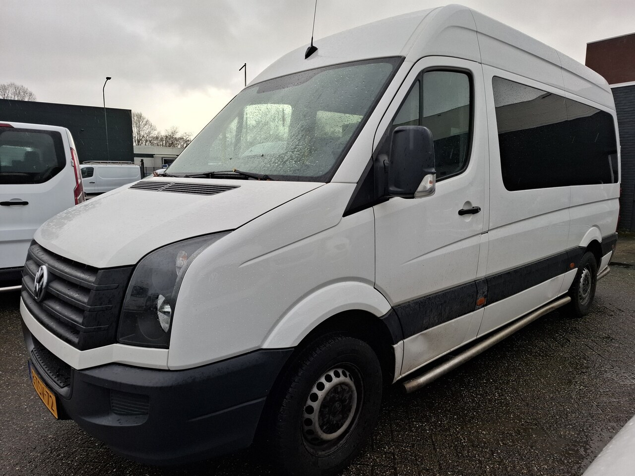 Volkswagen Crafter - 35 2.0 TDI L2H2 BM 5450.- INCL BTW. MOTOR KAPOT 9-PERSOONS 110PK - AutoWereld.nl