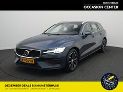 Volvo V60 - 2.0 B3 Momentum Business - DECEMBER DEAL - All seasonbanden - Adaptieve Cruise Control