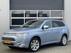 Mitsubishi Outlander - 2.0 PHEV Instyle | Leder | Xenon | Schuifdak | Keyless | Camera | Elektr. achterklep