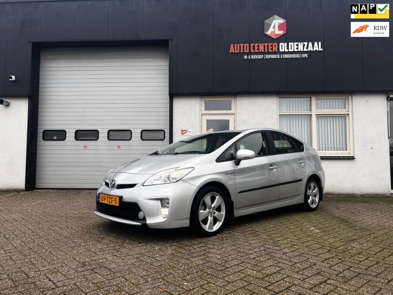 Toyota Prius - 1.8 Business Camera|Led|Nav| - AutoWereld.nl