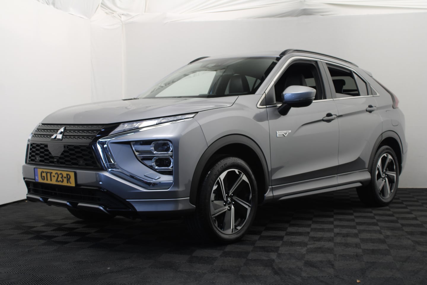 Mitsubishi Eclipse Cross - 2.4 PHEV Instyle 2.4 PHEV Instyle - AutoWereld.nl