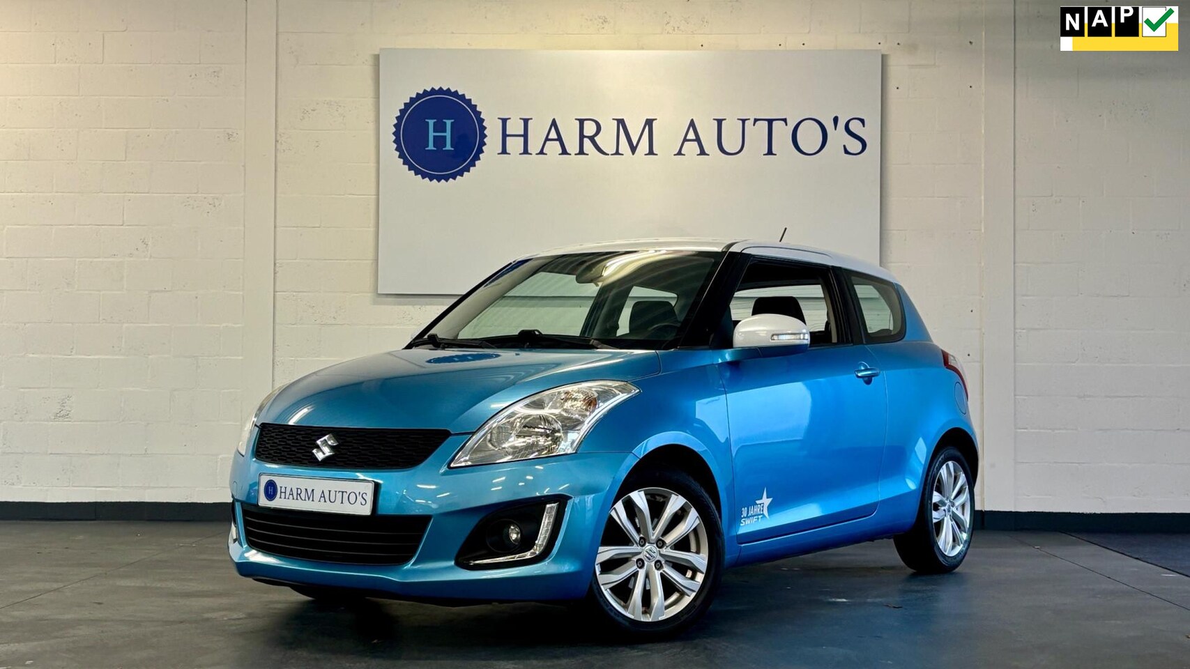 Suzuki Swift - 1.2 30 Jahre Cruise/Clima/PDC/LED - AutoWereld.nl