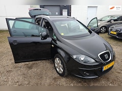 Seat Altea XL - 1.6 Reference XL ZEER NETJES AIRCO