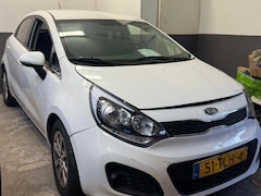 Kia Rio - 1.2 CVVT Super Pack Schadeauto met onderdelen aanwezig