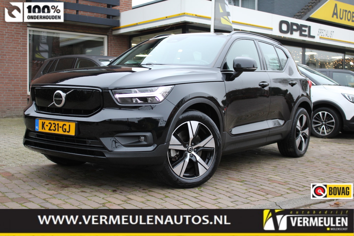 Volvo XC40 - P8 408PK AWD R-Design + 19"/ Full-LED/ Warmtepomp/ Winterpakket/ Camera/ NL auto - AutoWereld.nl