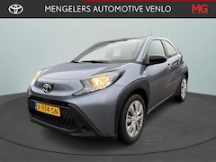 Toyota Aygo X - 1.0 VVT-i MT Play Airco / Cruise Control Adaptief / Camera / Apple CarPlay & Android Auto