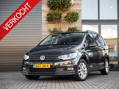 Volkswagen Touran - 1.5 TSI Comfortline Business ACC Cam Trekhaak Massage