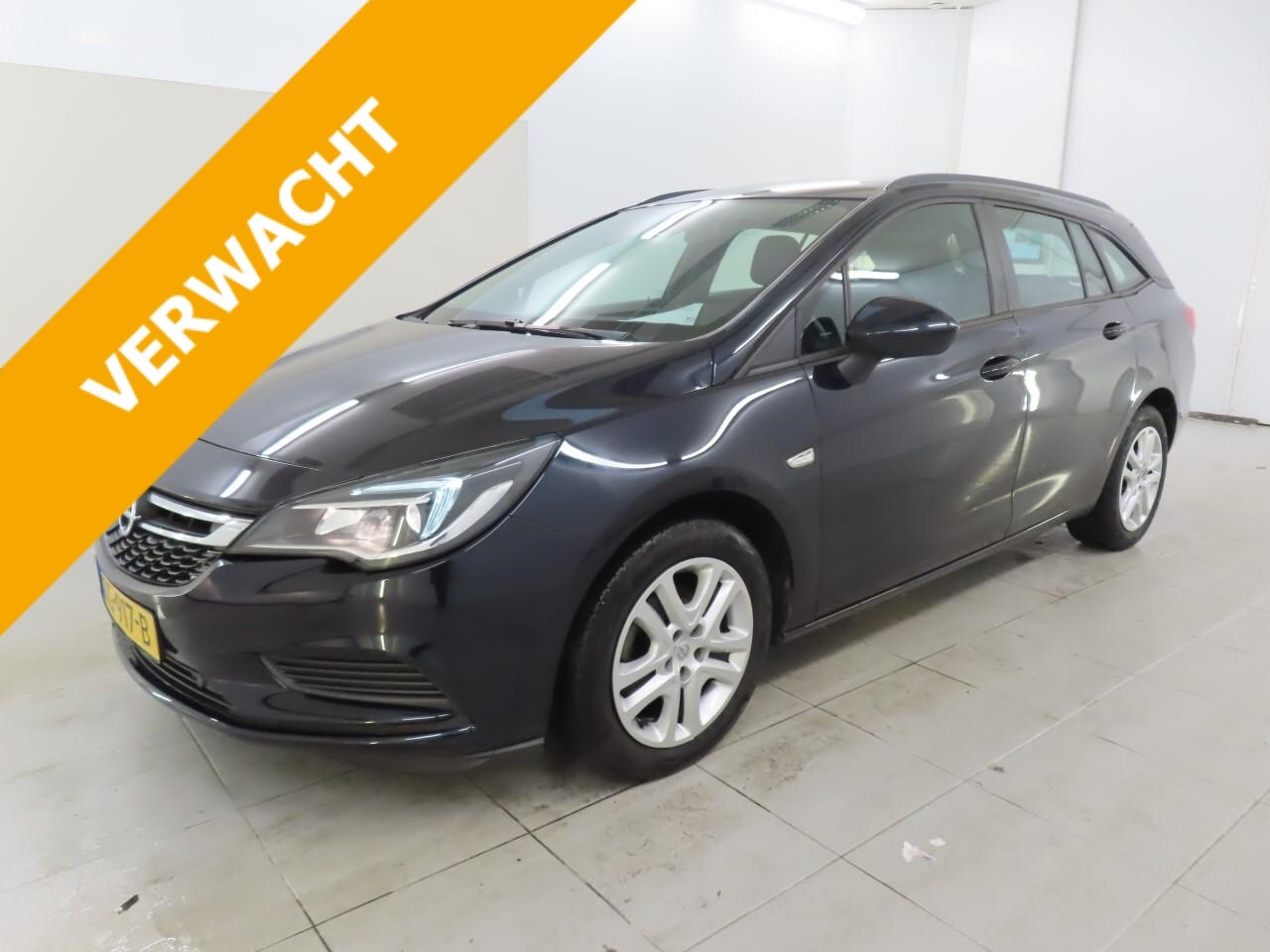 Opel Astra Sports Tourer - 1.0 Turbo 105pk Start/Stop Online Edition Business [ NAVIGATIE+CARPLAY+AIRCO+CRUISE+PDC ] - AutoWereld.nl