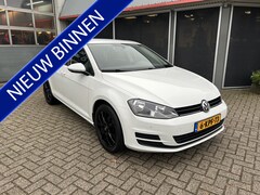 Volkswagen Golf - 1.2 TSI Trendline