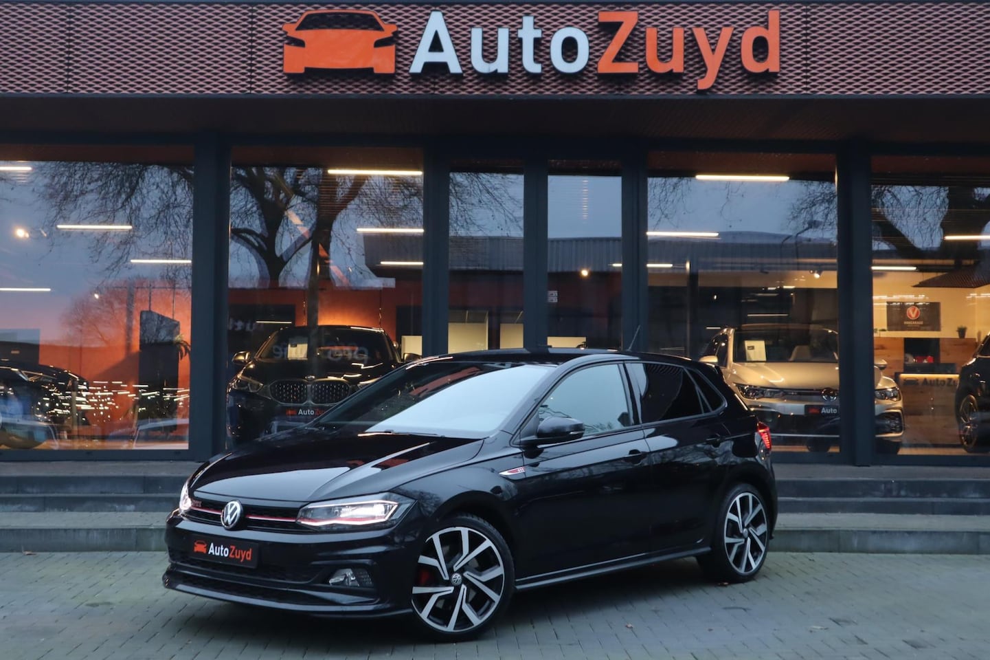 Volkswagen Polo - 2.0 TSI GTI / Virtual / Navi / Camera / Clima / 19 LMV - AutoWereld.nl