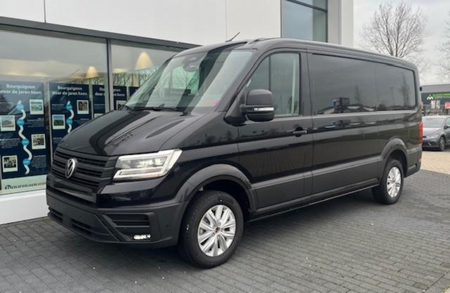 Volkswagen Crafter - Exclusive L3 2.0 TDI 140 pk GVW 3.0T WB 3640 MM 8 versn. Aut | 385714 | Achterdeuren met r - AutoWereld.nl