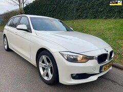 BMW 3-serie Touring - 316d - Panoramadak - Leder - Sportstoelen - Automaat