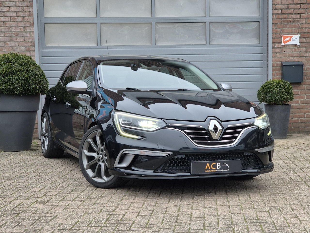 Renault Mégane - 1.3 TCe GT-Line In absolute nieuwstaat - AutoWereld.nl