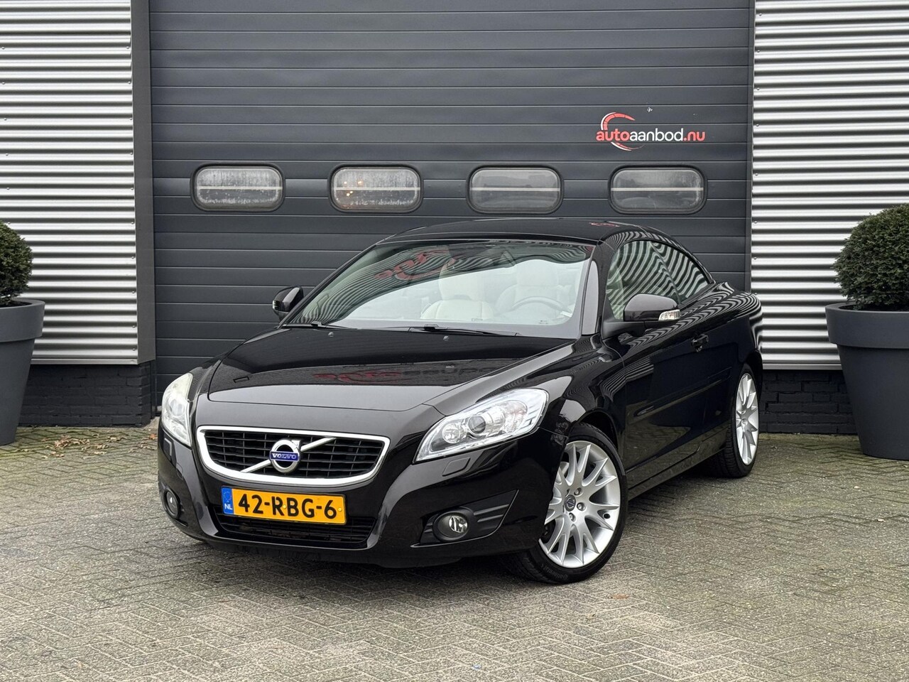 Volvo C70 Convertible - 2.5 T5 Tourer | Navigatie | Lederen Bekleding | Dodehoek Assistent | Keyless Start/Entry | - AutoWereld.nl