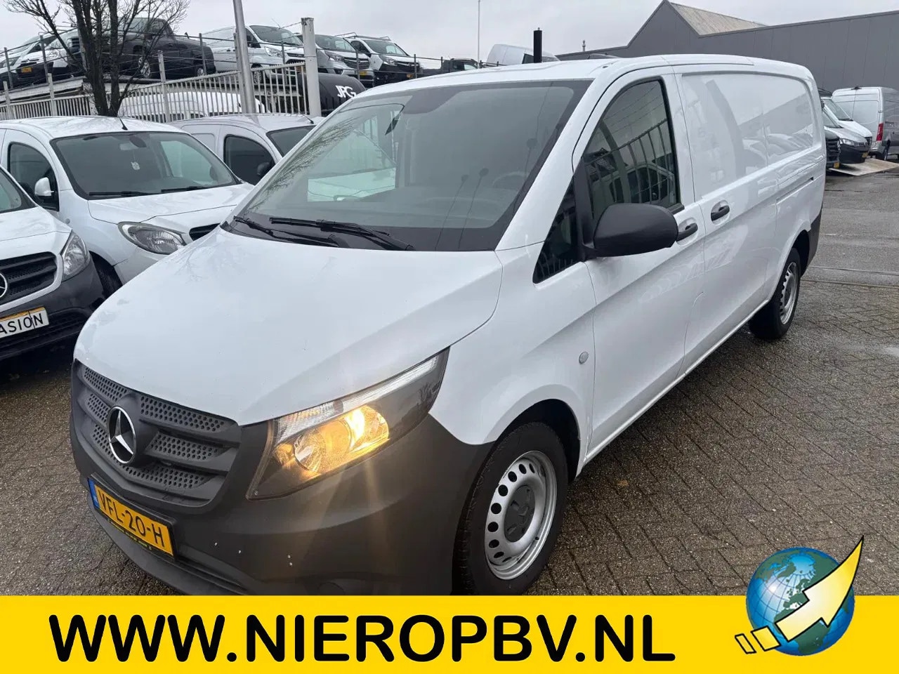 Mercedes-Benz Vito - 114cdi automaat airco navi dub schuifdeur - AutoWereld.nl