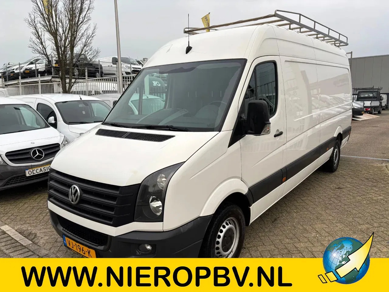 Volkswagen Crafter - l3h2 160pk airco navi impriaal trap 2800kg trekhaak - AutoWereld.nl