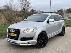 Audi Q7 - 4.2 FSI 350PK / quattro / 7 Pers / Widebody / 23'' / Bose /