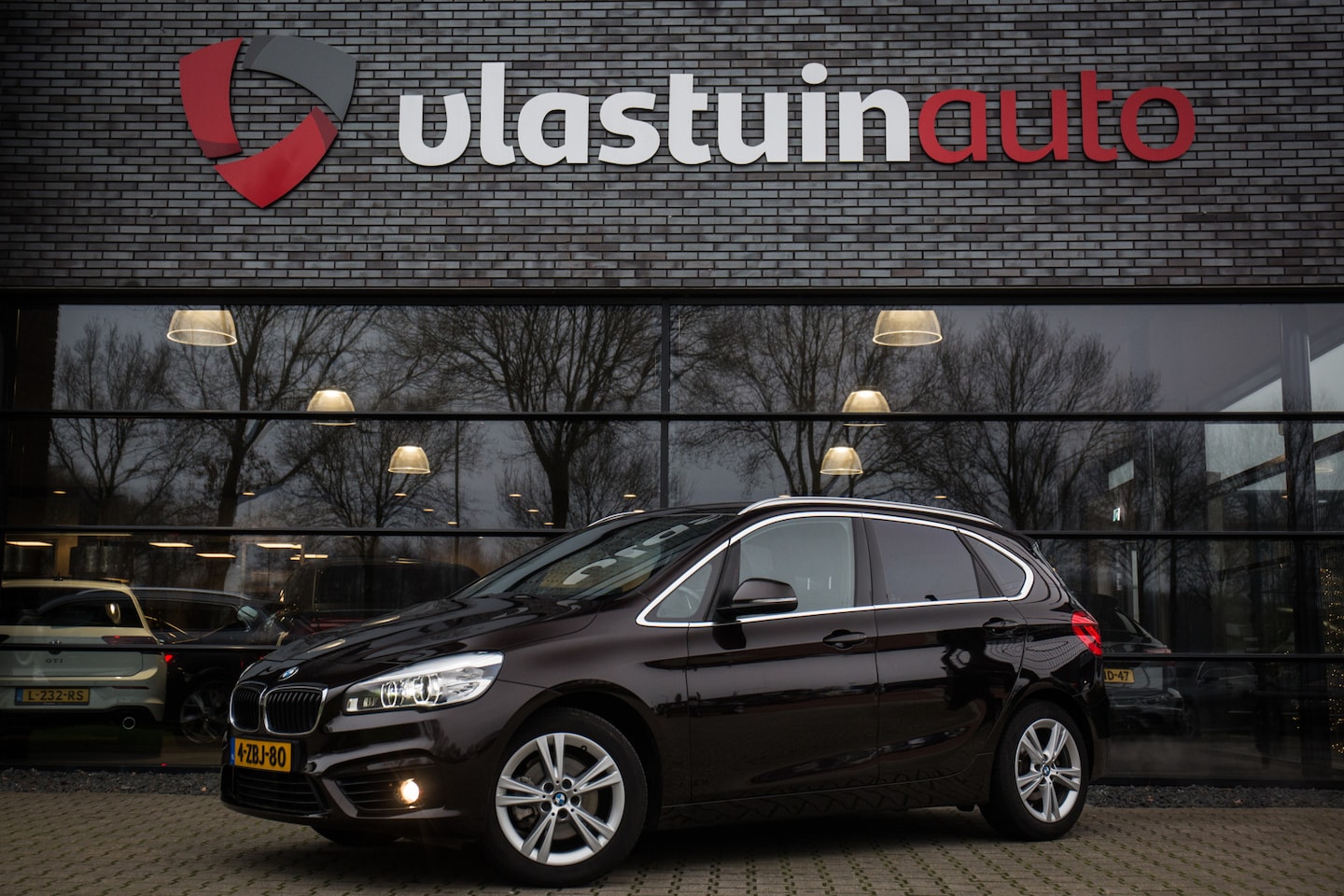 BMW 2-serie Active Tourer - 218i Executive 218i Executive , Trekhaak, Cruise control, Navigatie, - AutoWereld.nl