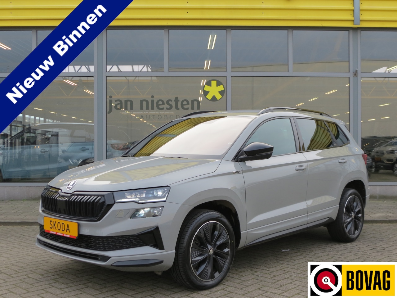 Skoda Karoq - 1.5 TSI ACT Sportline | Performance Pakket | Matrix LED-koplampen | Navi | Stoel- & Achter - AutoWereld.nl