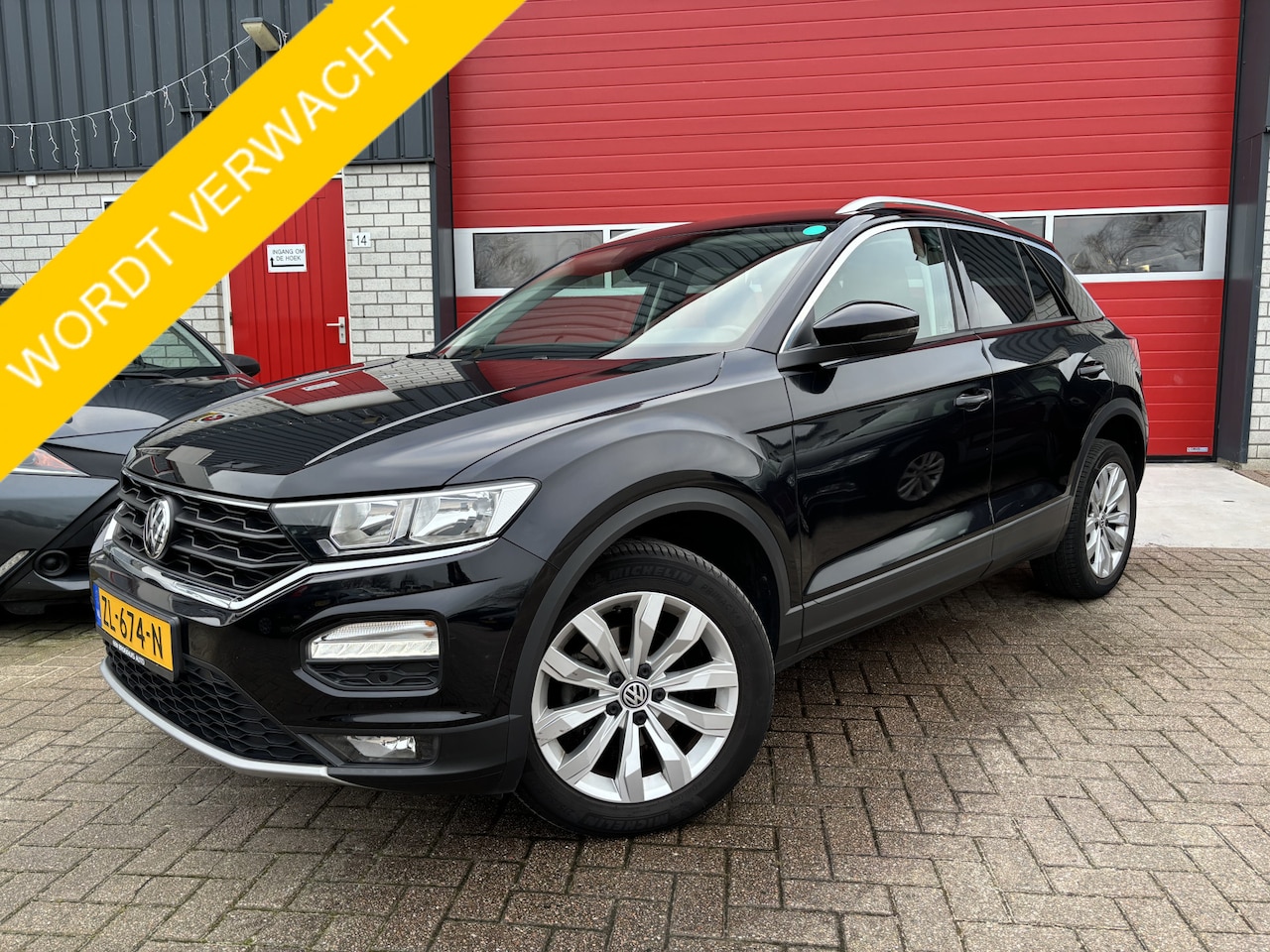 Volkswagen T-Roc - 1.0 TSI Style NAVI / CLIMA / PDC / BLUETOOTH / CRUISE / ACC / CARPLAY / NL-AUTO - AutoWereld.nl