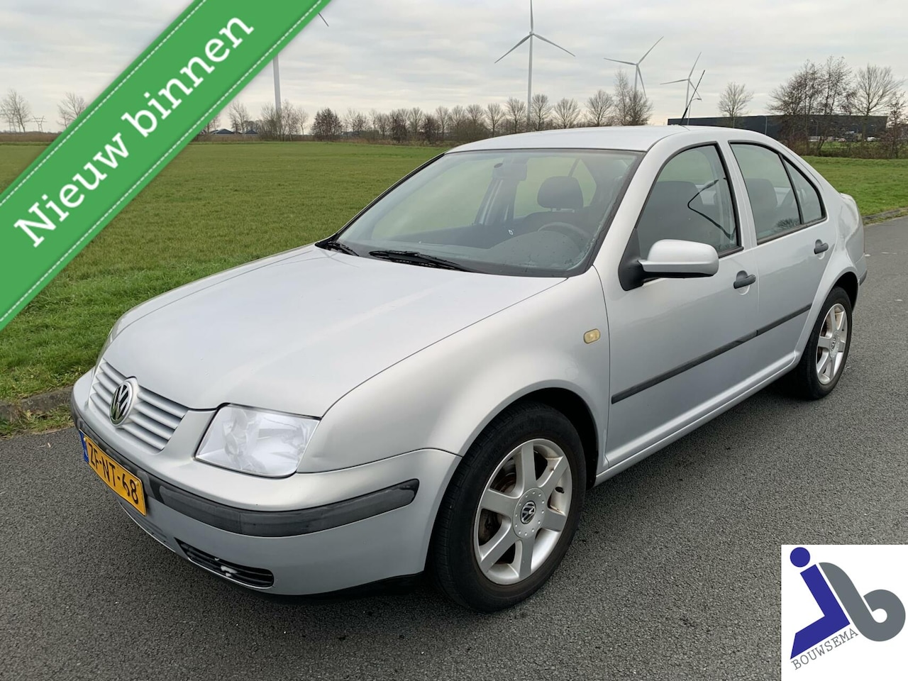 Volkswagen Bora - 1e eigenaar, 100% dealer onderhouden, 93343 km, NL auto! Inruil mogelijk! 1.6 Comfortline - AutoWereld.nl