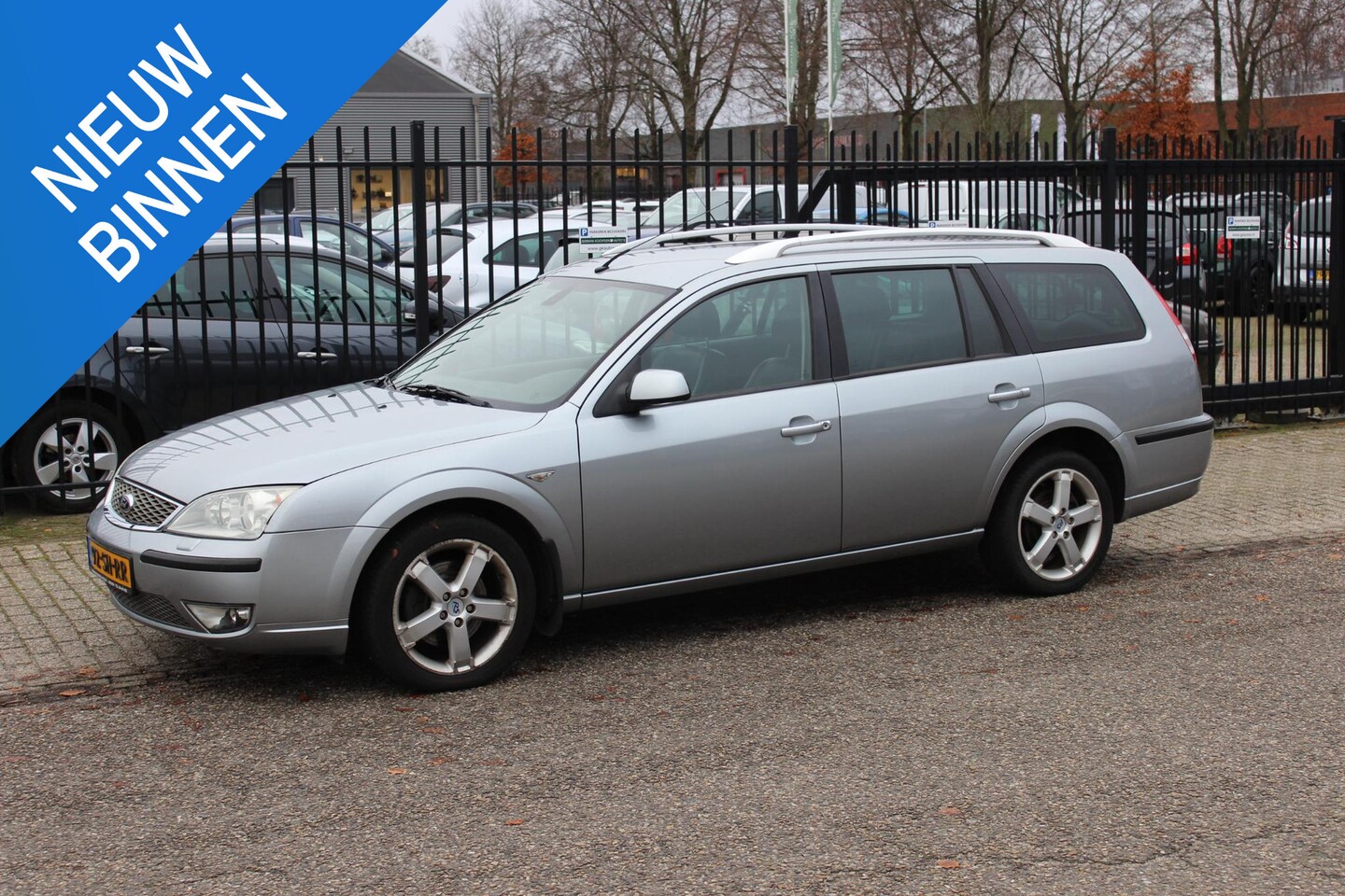 Ford Mondeo Wagon - 2.0-16V Platinum 2.0-16V Platinum - AutoWereld.nl