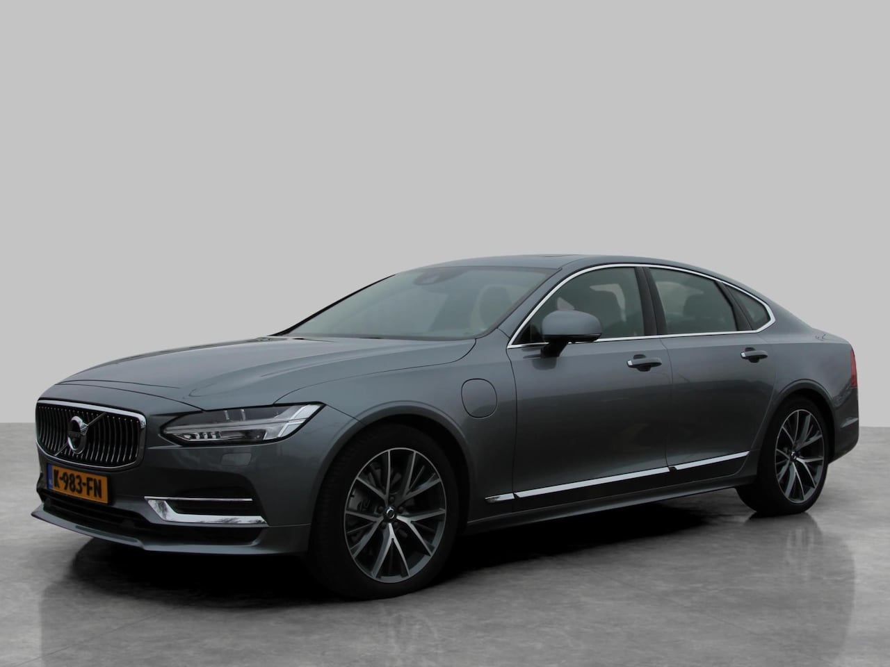 Volvo S90 - 2.0 T8 AWD Inscription 2.0 T8 AWD Inscription - AutoWereld.nl