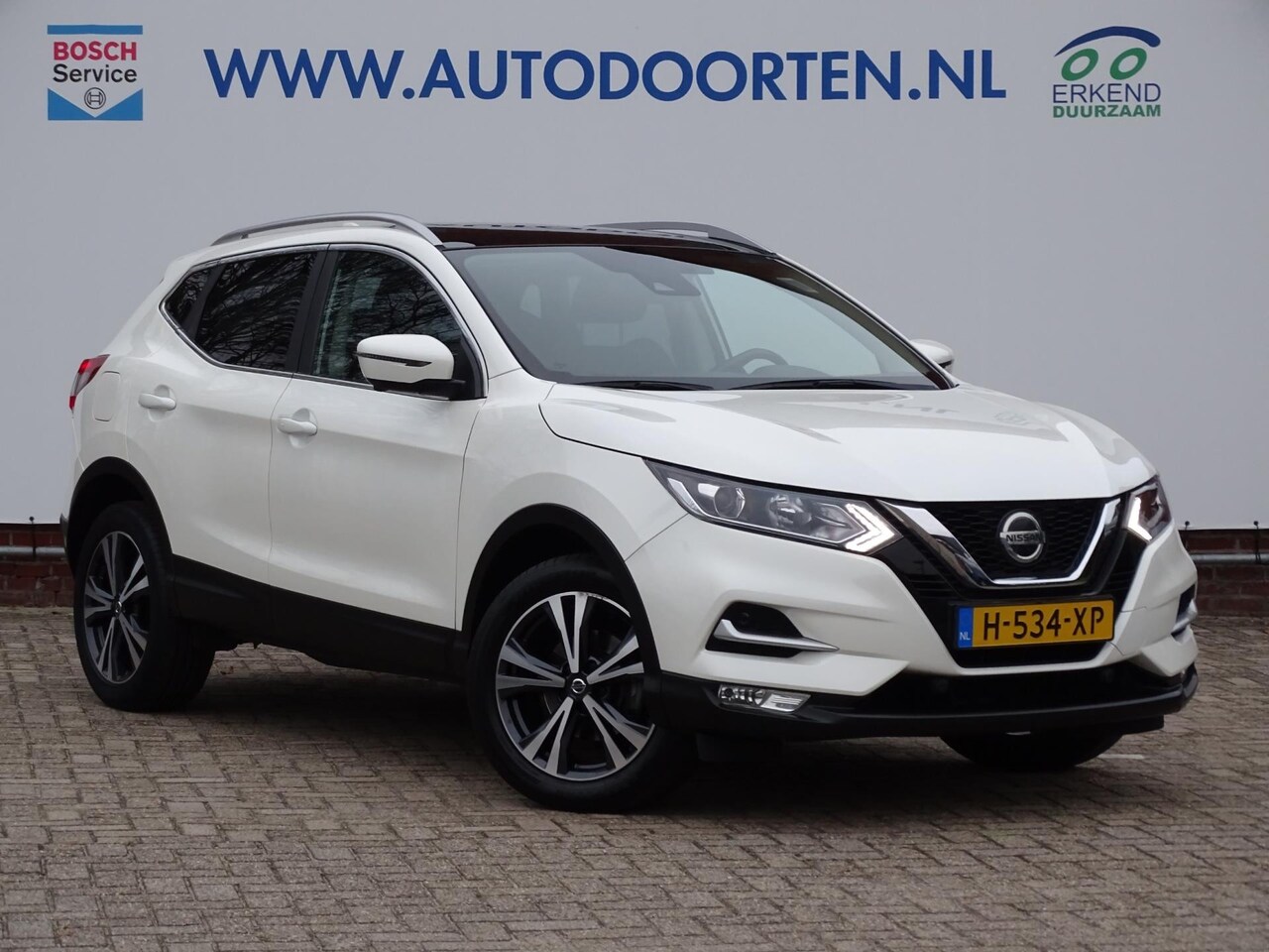 Nissan Qashqai - 1.3 DIG-T N-Connecta|TREKHAAK|CAM|NAV - AutoWereld.nl