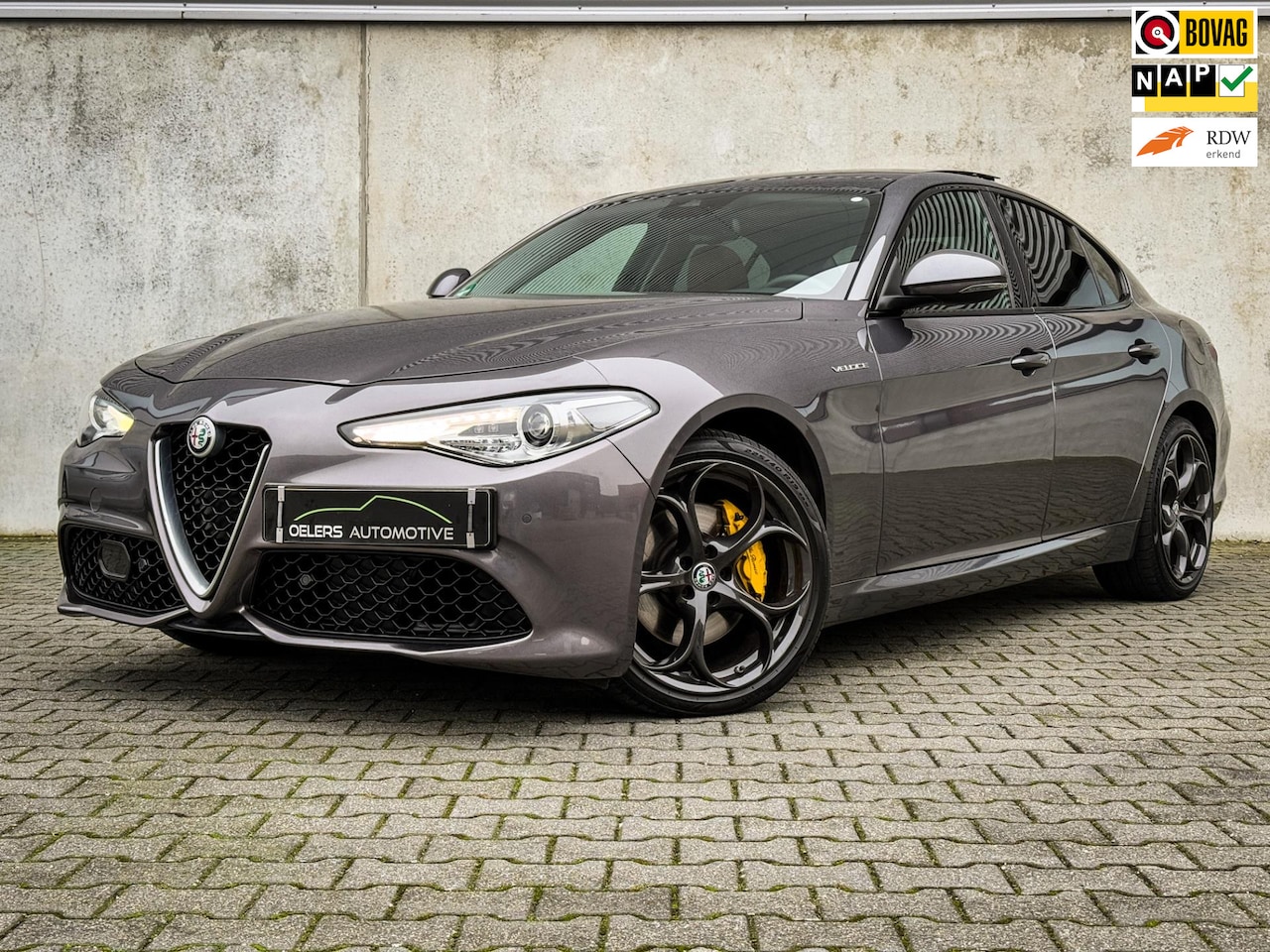 Alfa Romeo Giulia - 2.0 T AWD Veloce | Panorama dak | Org. NL! | Leder | Clima | Cruise | Metalic | Camera | - AutoWereld.nl