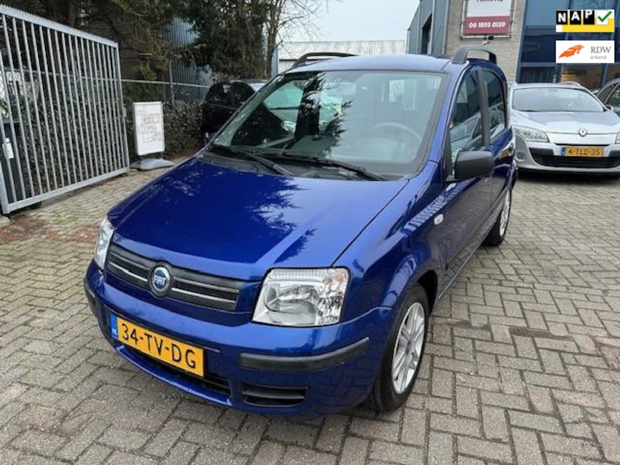 Fiat Panda - 1.2 Emotion Automaat, Airco, Trekhaak, Apk 12/2025 - AutoWereld.nl