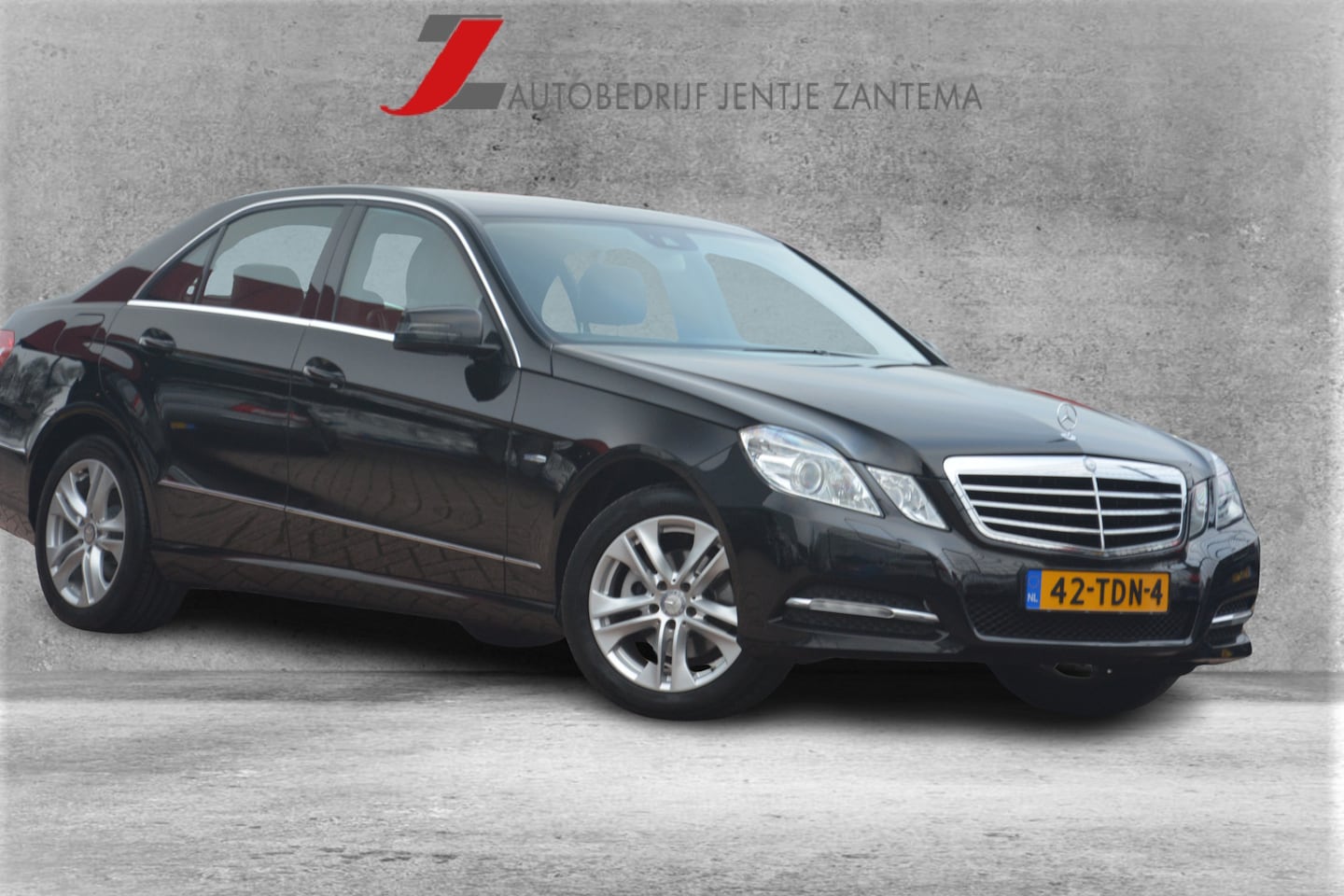 Mercedes-Benz E-klasse - 200 CGI Business Class Avantgarde Nederlandse auto 1 eigenaar dealeronderhouden laatste be - AutoWereld.nl