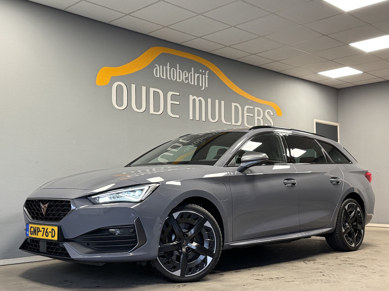 CUPRA Leon - 1.4 e-Hybrid VZ Trekhaak/Stoelverwarming/Camera - AutoWereld.nl