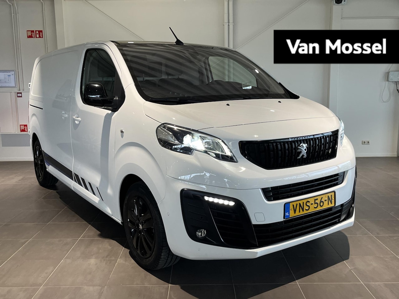 Peugeot Expert - 2.0 BlueHDI 180 Standard Asphalt - EXPERT SPORT! - LEDER - SLECHTS 30.000 km! - AutoWereld.nl