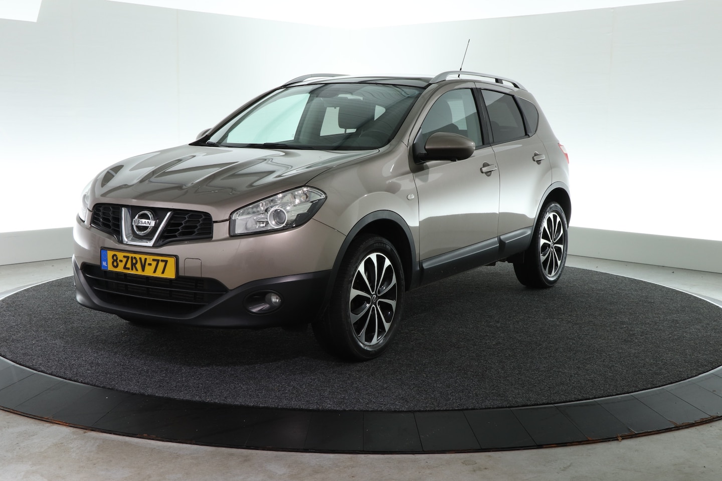 Nissan Qashqai - 1.6 dCi Connect Edition / PANO-DAK / 360 CAMERA / TREKHAAK / - AutoWereld.nl