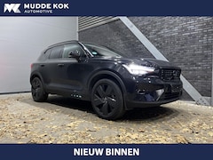 Volvo XC40 - 2.0 B3 Ultra Black Edition | Trekhaak | 360° Camera | Panoramadak | ACC | harman/kardon |