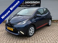 Toyota Aygo - 1.0 VVT-i x-play | Airco | Snelheidsbegrenzer | Achteruitrijcamera | RIJKLAARPRIJS INCL 12